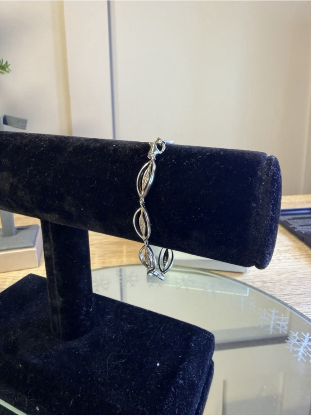 Vintage 925 Sterling Silver Twisted Pattern Design Bangle Bracelet 5.8Grams 6.5”
